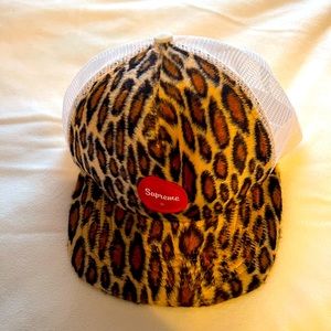 Supreme trucker hat w/ fuzzy cheetah print front